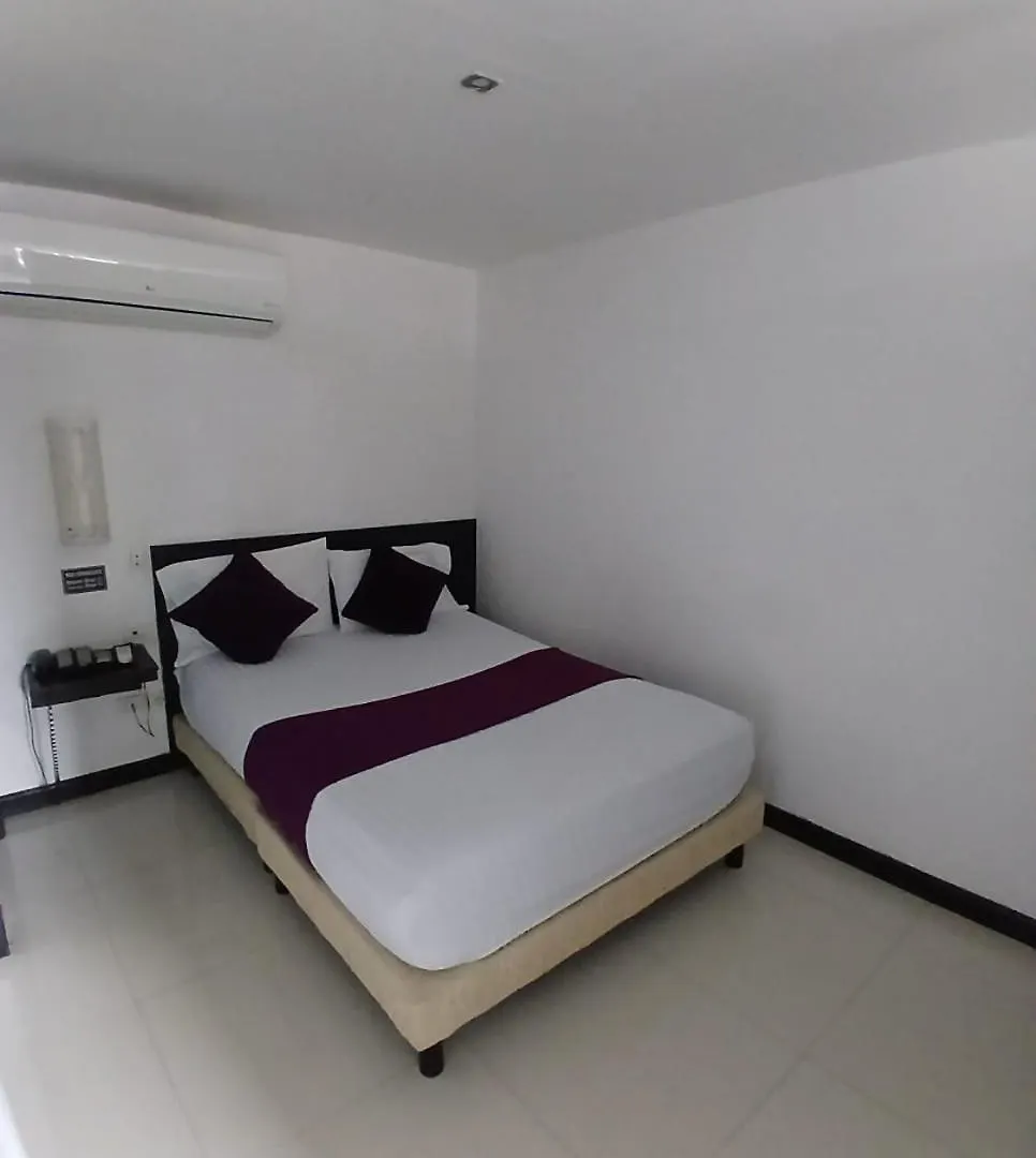Hotel Plaza Norte Cali 3*,