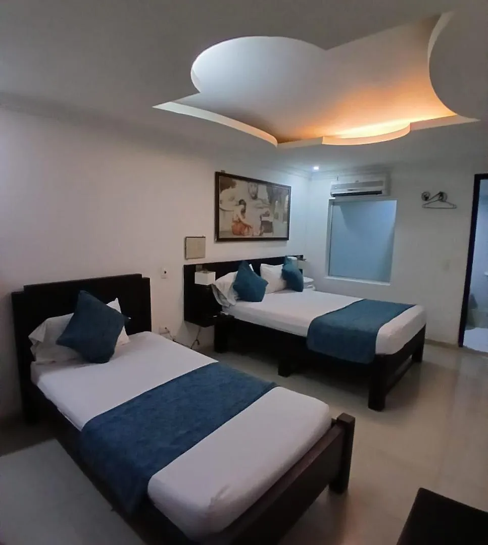 Hotel Plaza Norte Cali 3*,